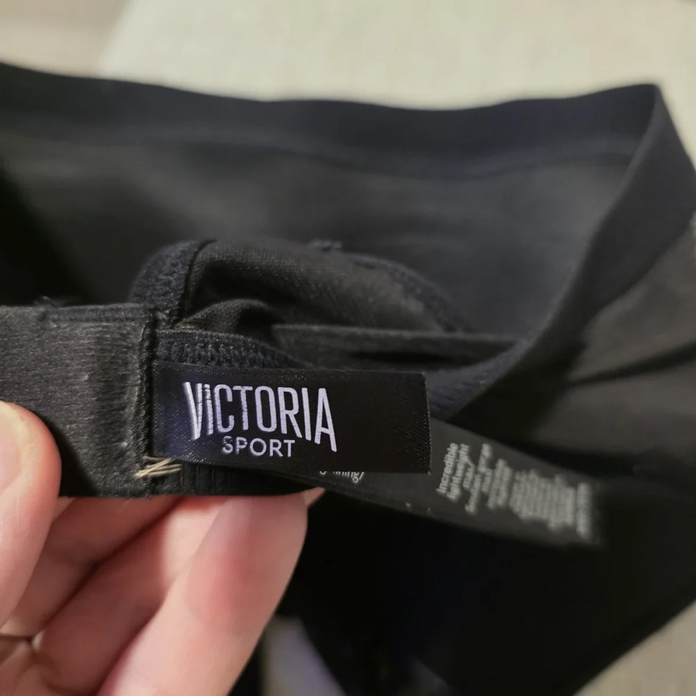 Victoria’s Secret Mesh Sports Bra 34D Black White Sheer Strappy Bra - Picture 7 of 9